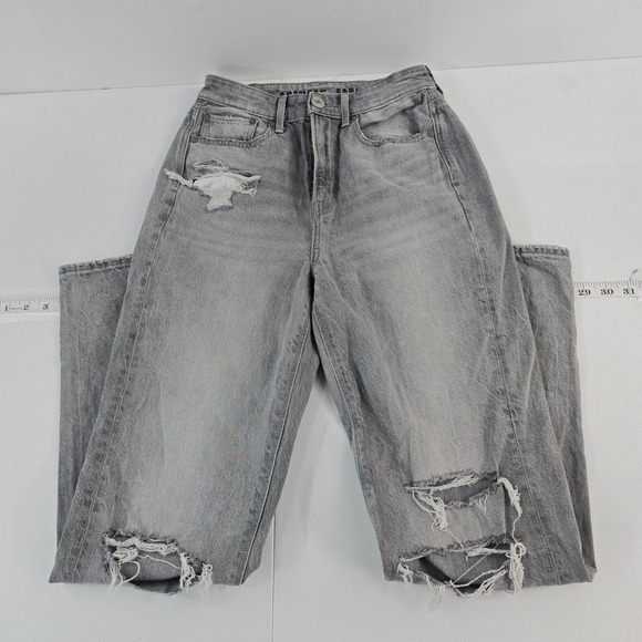 American Eagle Gray Distressed Ripped High Waisted Mom Jeans - Size 2 Long - Picture 1 of 11